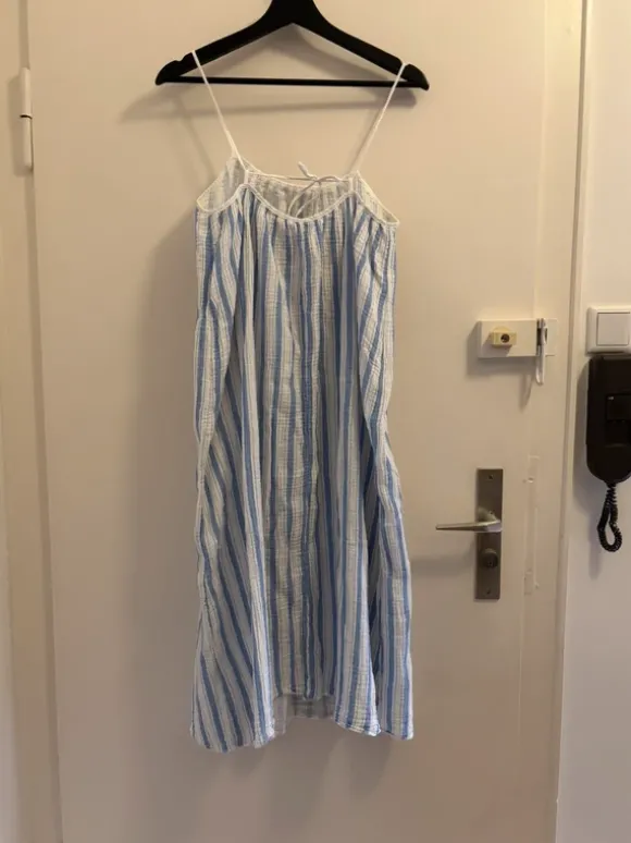 H&M Musselin Midikleid / Kleid Gr. M