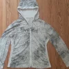 Hoodi mit Glitzeraufschrift