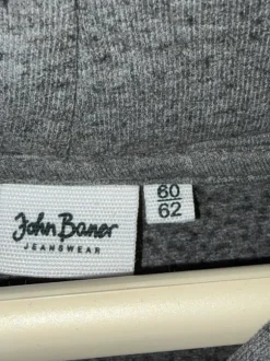 Hoodiejacke hellgrau 60/62 mit Applikationen