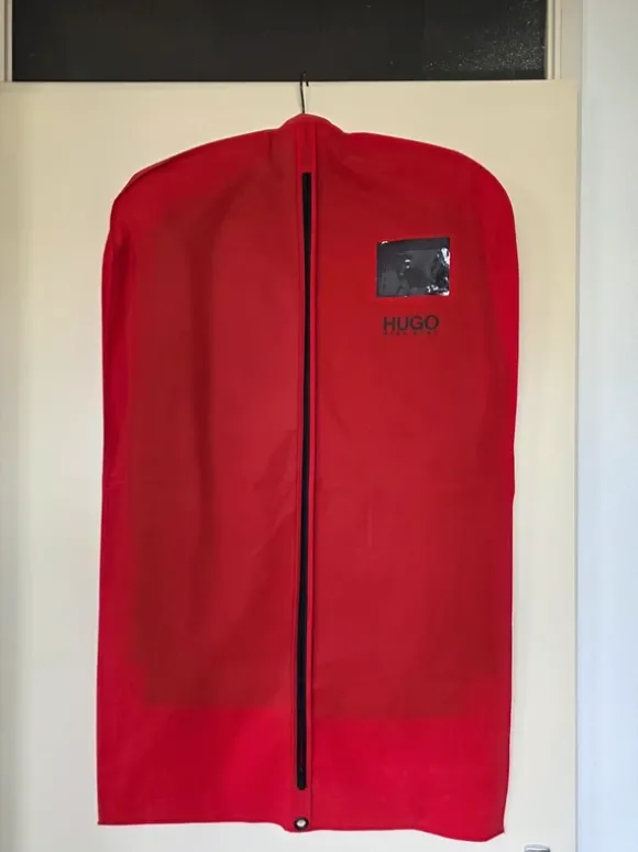 Hugo Boss kostuum (Als nieuw)