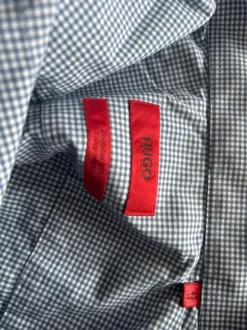 Hugo Boss Shirt 43