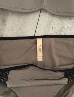 Hunkemöller Bikini Badeanzug oliv grün dunkelgrün Khaki