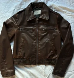 Jacke in Leder Optik