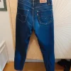 Jean Levi Strauss-Kahn 721 highlander rise skinny