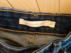 Jean Levi Strauss-Kahn 721 highlander rise skinny