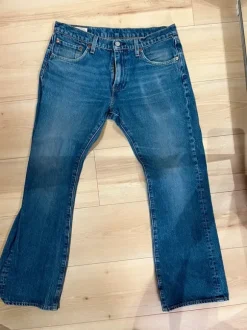 Jeans Bootcut Levi‘s 527 / 32/30