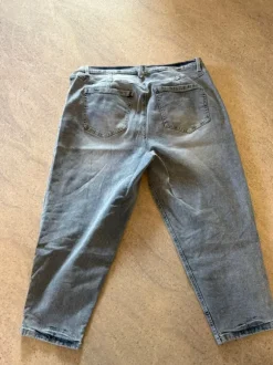 Jeans High Waist / Marke: Bonprix / Größe: 46