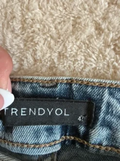 Jeans Short hellblau