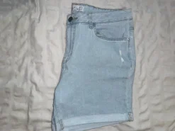 Jeans Shorts hellblau Denim destroyed kurz Hotpants Sommer