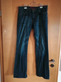 Jeans von B-Young