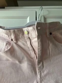 Jeans Wide Fit rosa von H&M