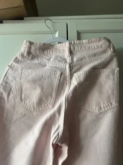 Jeans Wide Fit rosa von H&M