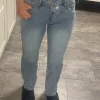 Jeanshose asymmetrischer Bund