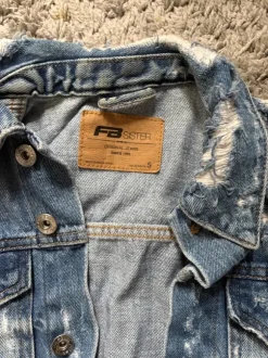 Jeansjacke destroyed Look blau Größe S coole Übergangsjacke