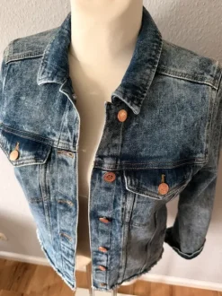 Jeansjacke mit Kupferknöpfen NEU