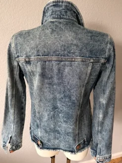 Jeansjacke mit Kupferknöpfen NEU