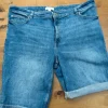 Jeans-Short Gr. XL H&M
