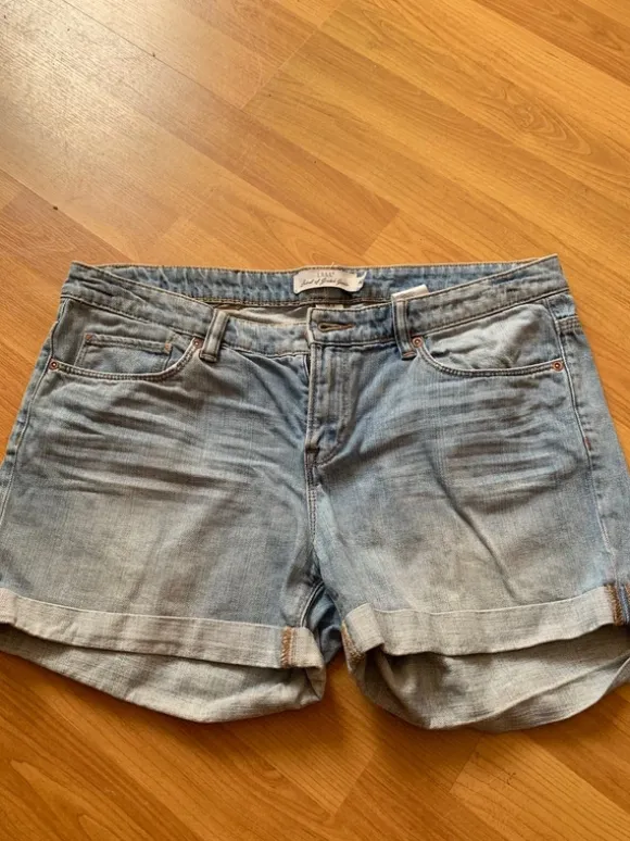 Jeansshorts von H&M, Gr. W30