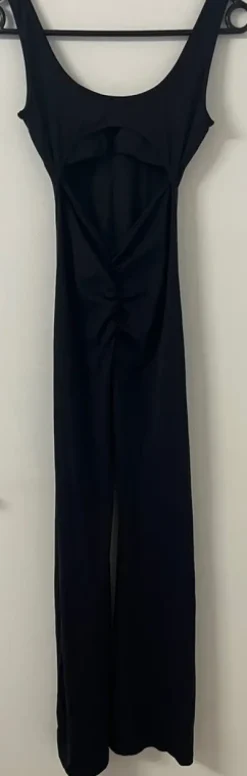 Jumpsuit lang in schwarz