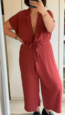 Jumpsuit von Vero Moda in Rostrot, Größe XL.