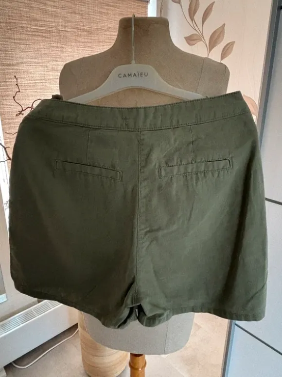 Jupe-short camaïeu kaki M
