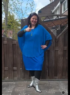 🌸Jurk schiterende kleur 🌸hip hot trendy #uniek# mooie kwaliteit trendsetter#!