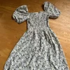 Kleid