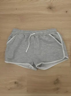 Korte broek maat xs