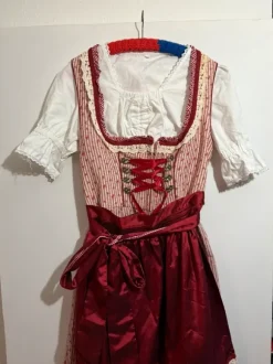 Krüger Dirndl Rot mit Bluse | XL