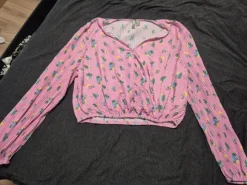 Kurze Bluse Gr. 46