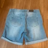 Kurze Hose