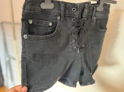 Kurze Hose