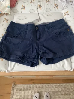 Kurze Hose, blau