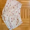 Kurze Hose mit Girldreams Print