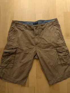 Kurze Hose von Esprit