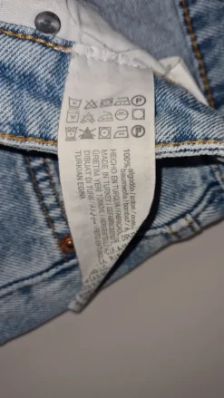 Kurze Jeanshose/Short von Pull&Bear, Gr. 36