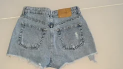 Kurze Jeanshose/Short von Pull&Bear, Gr. 36