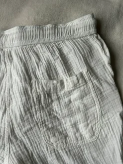 Kurze Leinenhose weiß