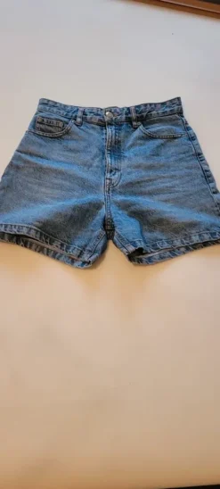Kurze Pull&Bear Hose Gr. S / 36