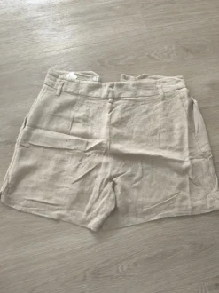 kurze Shorts