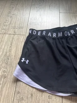 Kurze Sporthose