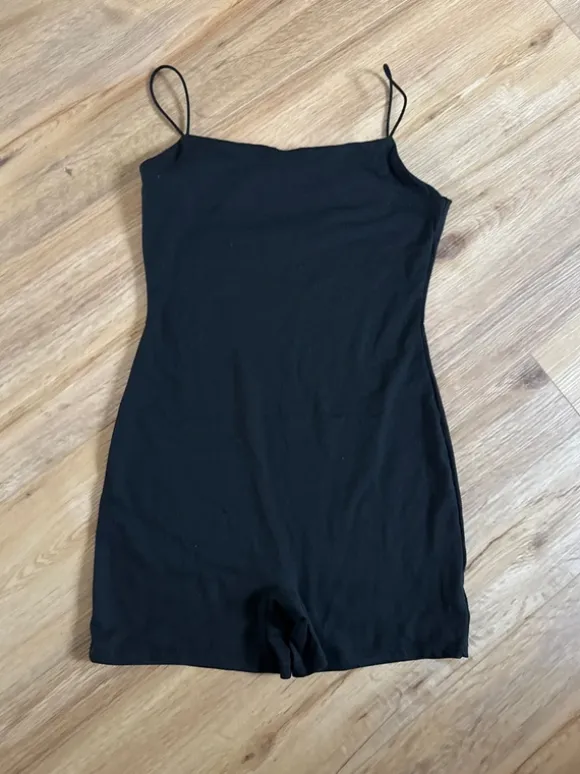 Kurzer Bodysuit