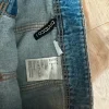 Kurzer Jeansrock mit Knopfleiste