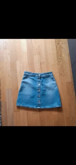 Kurzer Jeansrock von H&M