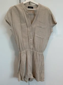 Kurzer Jumpsuit von SassyClassy