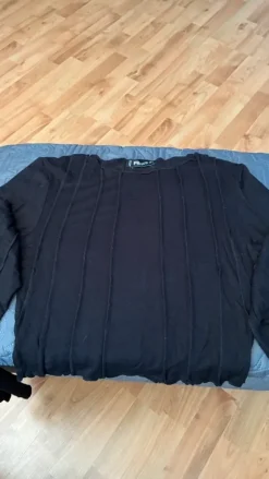 Kurzer Pullover
