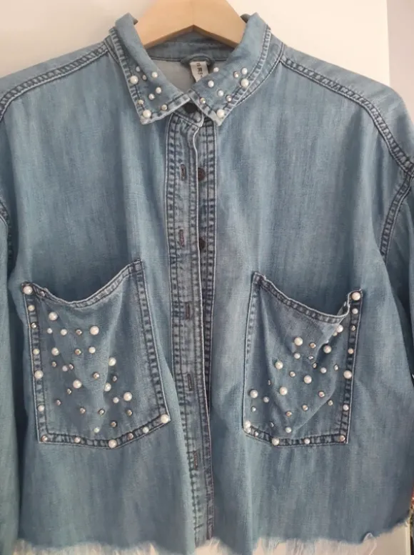 Kurzes Jeanshemd/Jacke