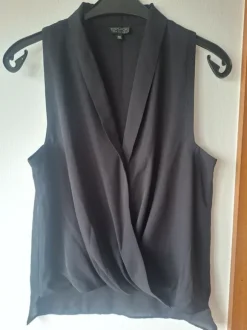 Kurzärmlige schwarze Bluse