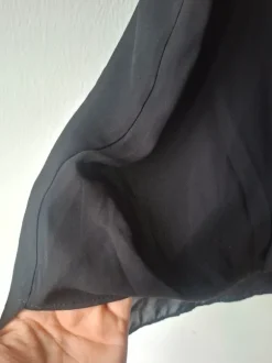 Kurzärmlige schwarze Bluse
