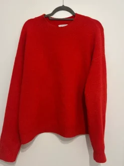 Kuscheliger Pullover rot / & other Stories